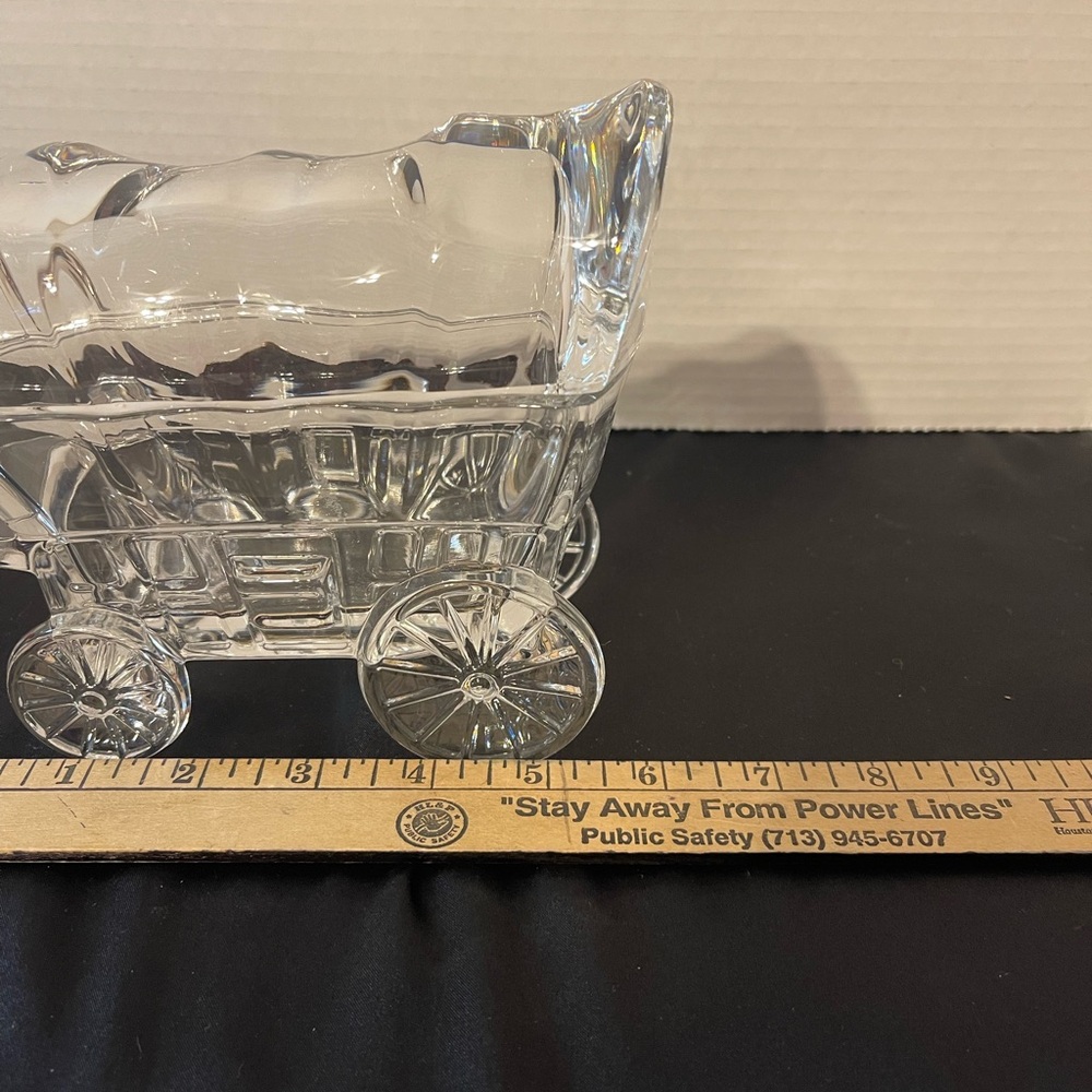 Crystal Clear Glass Wagon Decor - Picture 6 of 8
